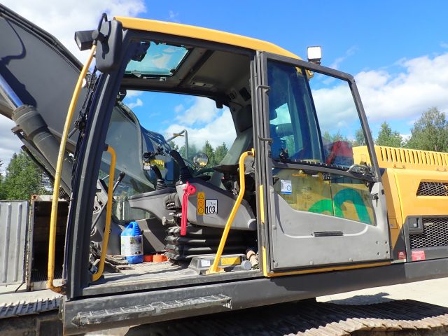 755887-116 Track excavator Volvo EC250DNL