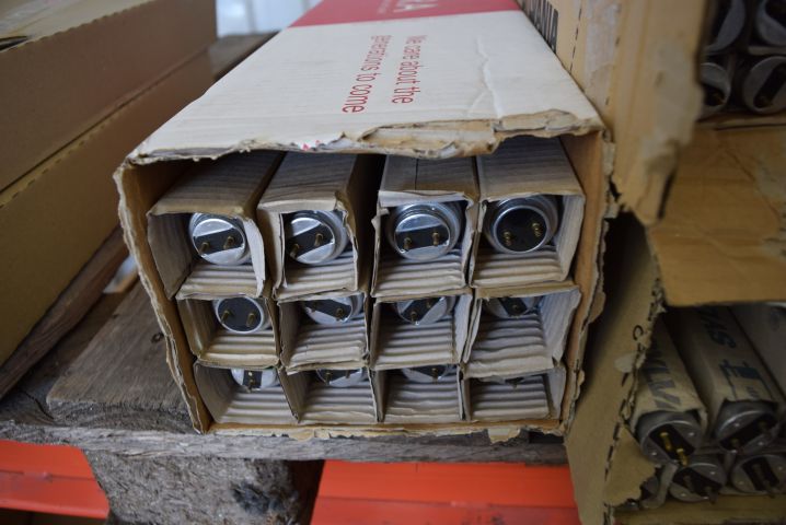 678578-2 Fluorescent lamps approx. 41 pcs