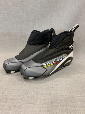 813597-1 Boots Salomon Active 9 Classic Pilot, size 44.5