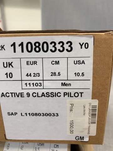 813597-3 Boots Salomon Active 9 Classic Pilot, size 44.5