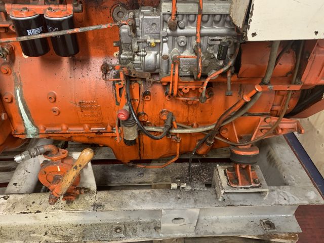 813831-7 Auxiliary engines Scania DS11 with generator Hitzinger