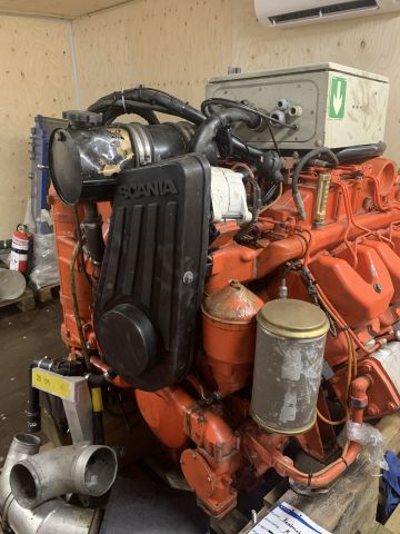 813941-6 Huvudmaskiner Scania DSI 14