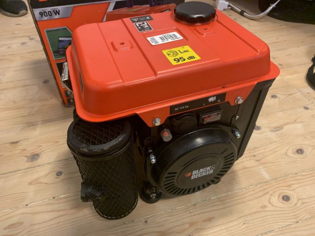 812308-3 Inverter generator Black &amp; decker 900 w
