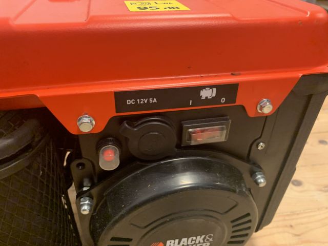 812308-4 Inverter generator Black &amp; decker 900 w