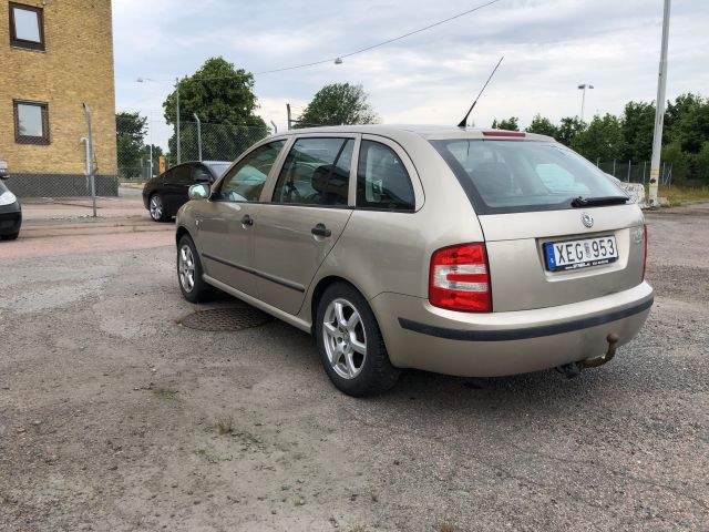 808028-6 Skoda Fabia CO AM 1.4 -2005 (Repair object)