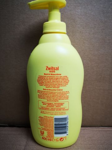 763870-4 Large lot with makeup and beauty products