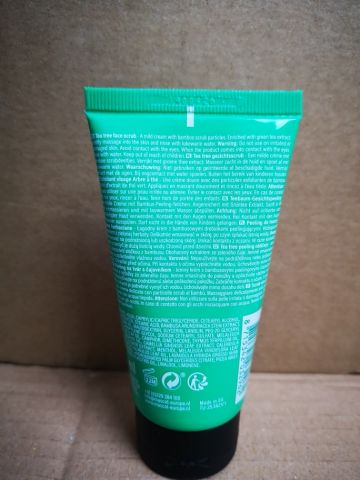 763870-11 Large lot with makeup and beauty products