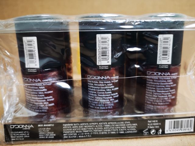 763870-14 Large lot with makeup and beauty products