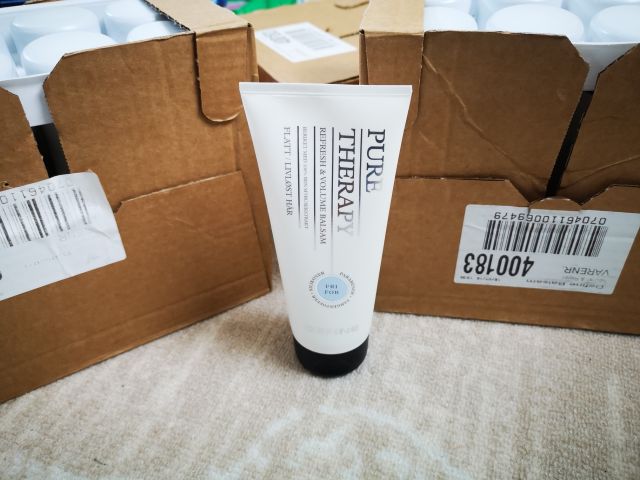 763870-23 Large lot with makeup and beauty products