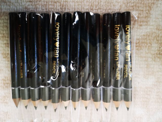 763870-29 Large lot with makeup and beauty products