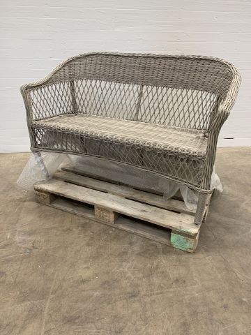 815894-1 Bench Cello Romantic, damaged leg