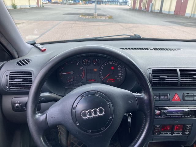 807259-52 AUDI A3 1.8T -1999 (148 hp, 310957km)
