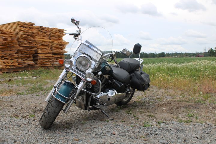 807293-1 Suzuki Intruder 1500cc (4214km)