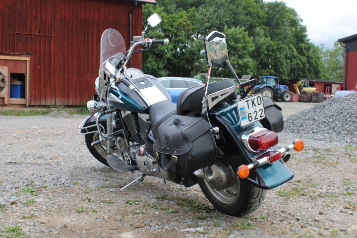 807293-3 Suzuki Intruder 1500cc (4214km)