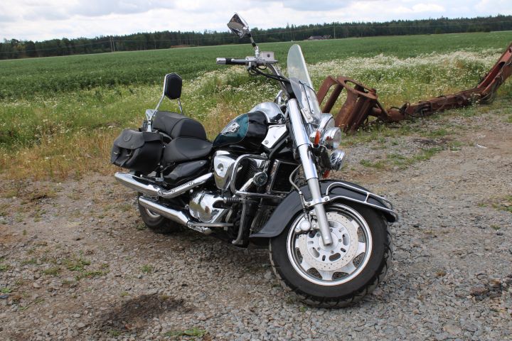 807293-6 Suzuki Intruder 1500cc (4214km)