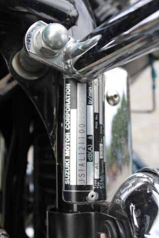 807293-8 Suzuki Intruder 1500cc (4214km)