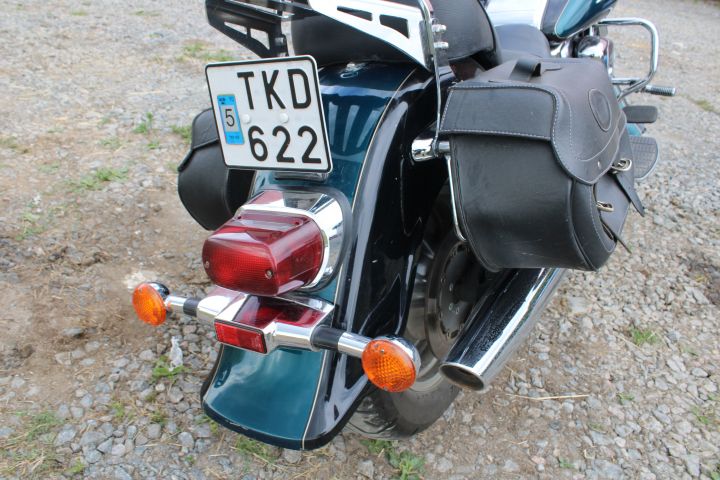 807293-11 Suzuki Intruder 1500cc (4214km)
