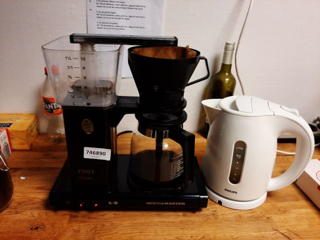 746890-1 Coffee maker & kettle - Moccamaster & Philips