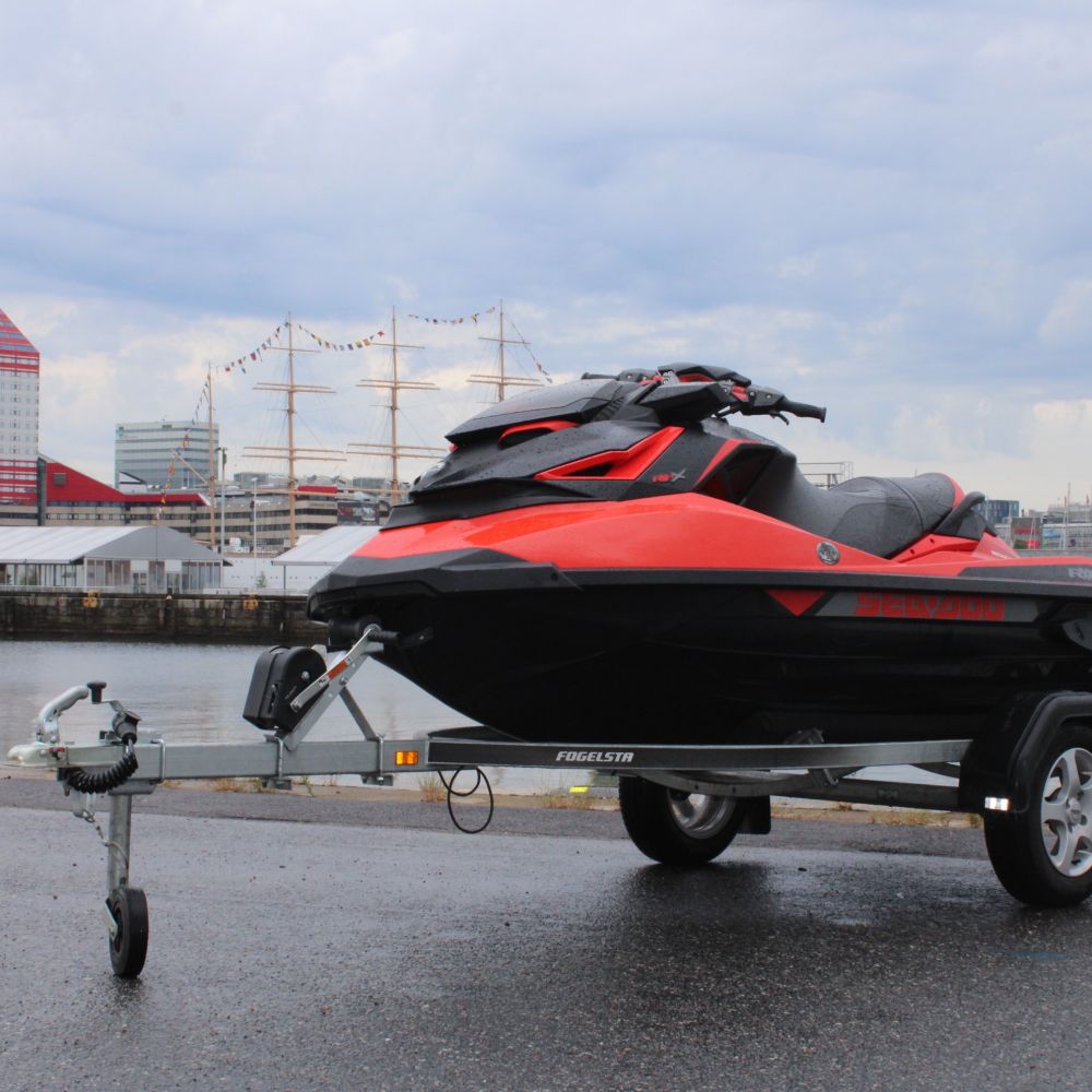 759010-1 Jet ski Seadoo RXP 300 RS -18 (46 Hours) Incl. Boat trailer (Updated info and picture)
