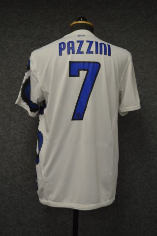 778976-3 Inter shirt Pazzini