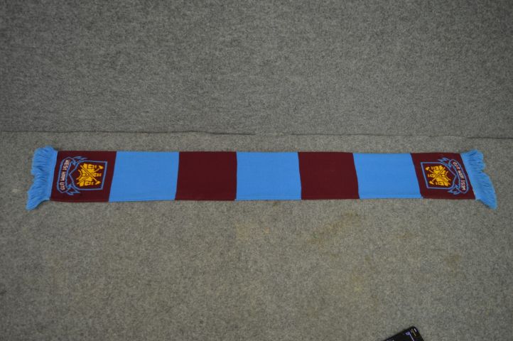 778982-1 Scarf West Ham United