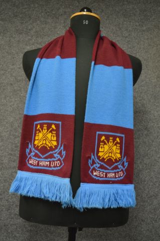 778982-3 Scarf West Ham United