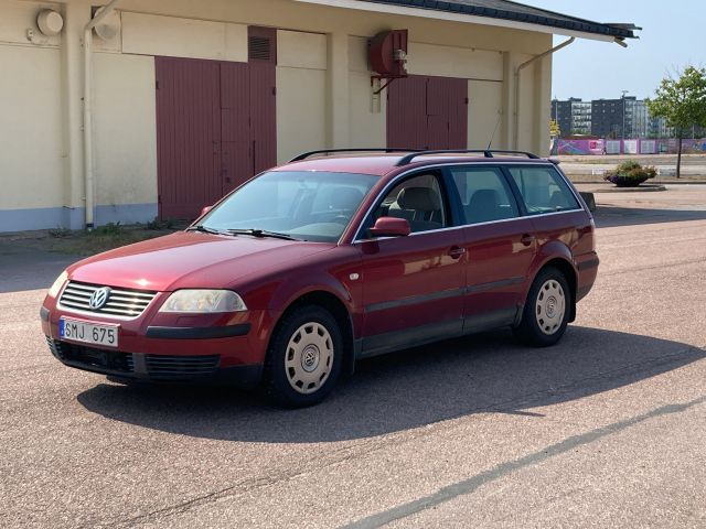 807269-1 Volkswagen Passat 1.8T, 150hp -00 (206885km)