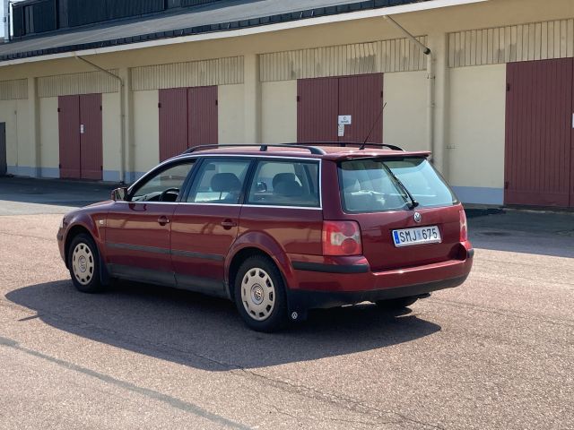 807269-7 Volkswagen Passat 1.8T, 150hp -00 (206885km)