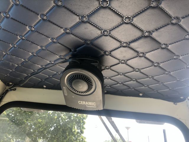 819936-16 Traktor Bolens med redskap