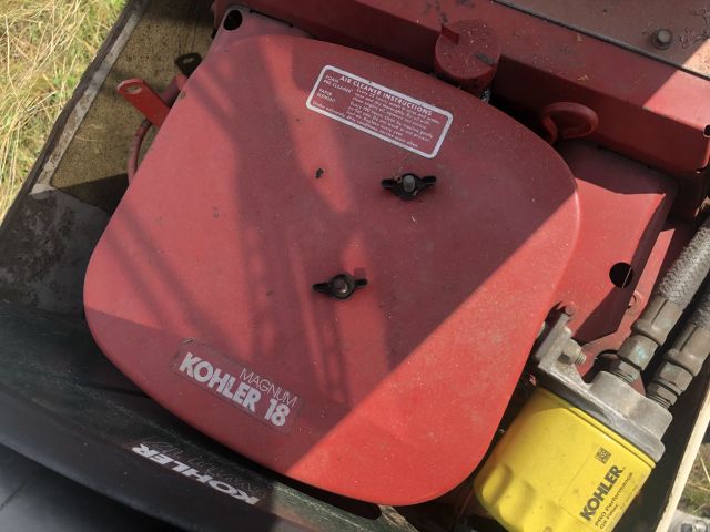 819936-19 Traktor Bolens med redskap