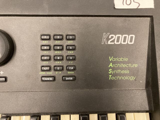 820117-6 Kurzweil K2000 Synthesizer (vaatii korjausta/needs repair)