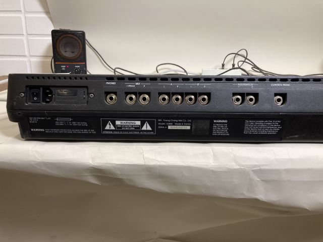 820117-7 Kurzweil K2000 Synthesizer (vaatii korjausta/needs repair)