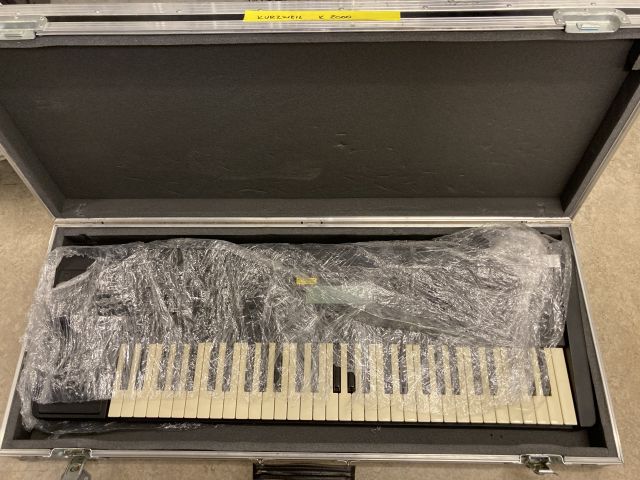 820117-12 Kurzweil K2000 Synthesizer (vaatii korjausta/needs repair)