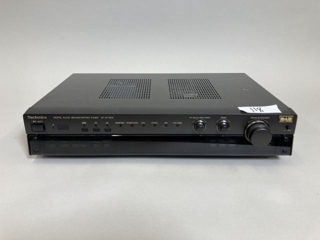 820132-1 Technics ST-GT1000 DAB Tuner