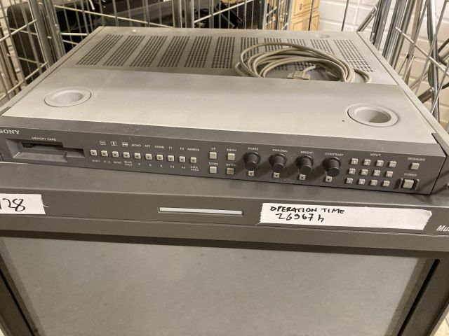 820142-2 Sony BVM-D24E1WE 24" Monitor