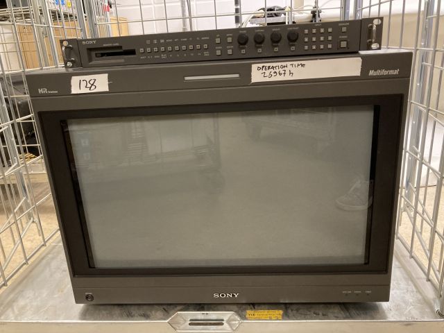 820142-1 Sony BVM-D24E1WE 24" Monitor
