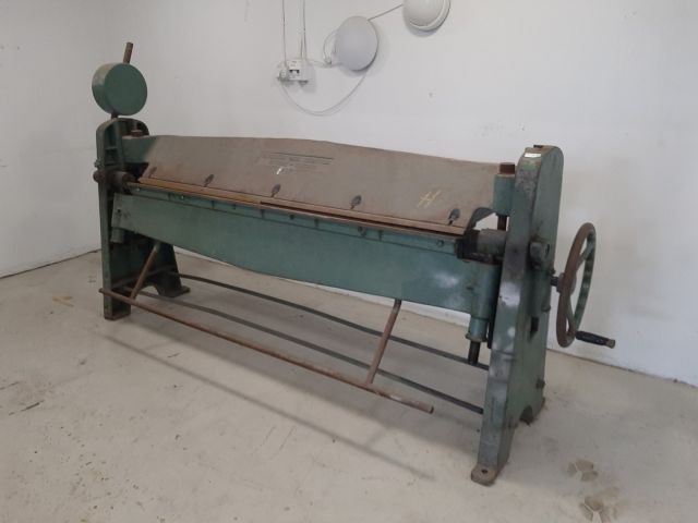 812421-1 Edge folding machine