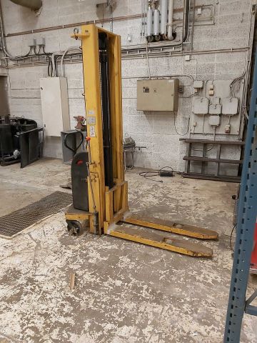 753890-1 Electric pallet truck / high lifter Silverstone