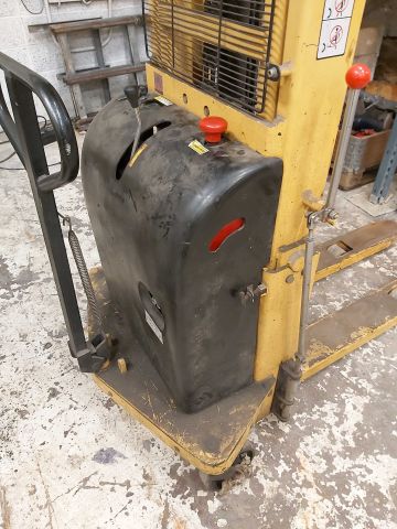 753890-12 Electric pallet truck / high lifter Silverstone