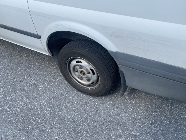 820378-4 Ford Transit 300 2.2 TDCi Cabinet -11 LPO234