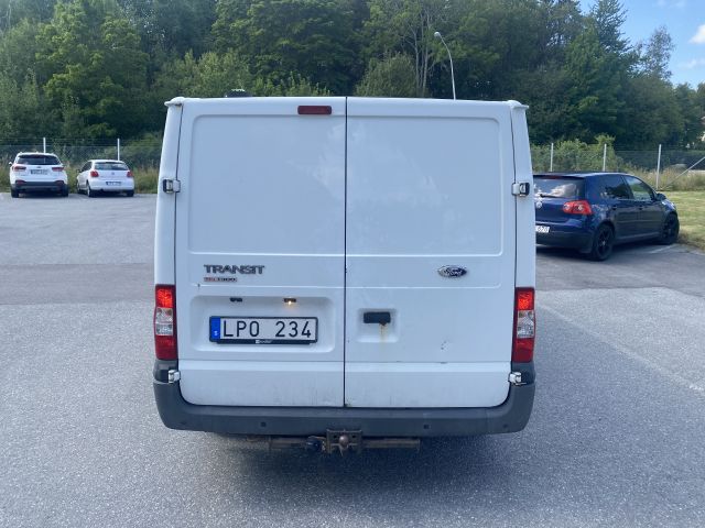 820378-5 Ford Transit 300 2.2 TDCi Cabinet -11 LPO234