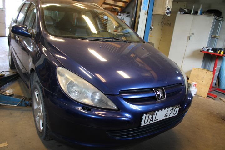 794255-1 Peugeot 307 SW 2.0 Manual, 136hp, -03 [Repair object]