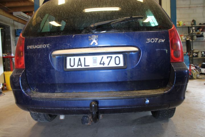 794255-11 Peugeot 307 SW 2.0 Manual, 136hp, -03 [Repair object]