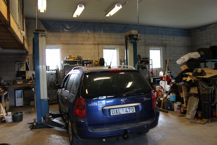 794255-26 Peugeot 307 SW 2.0 Manual, 136hp, -03 [Repair object]
