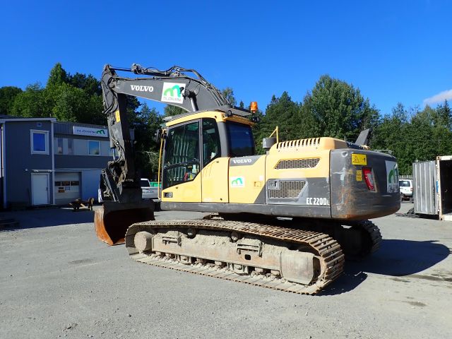 687538-3 Crawler excavator Volvo EC 220 DL -2013