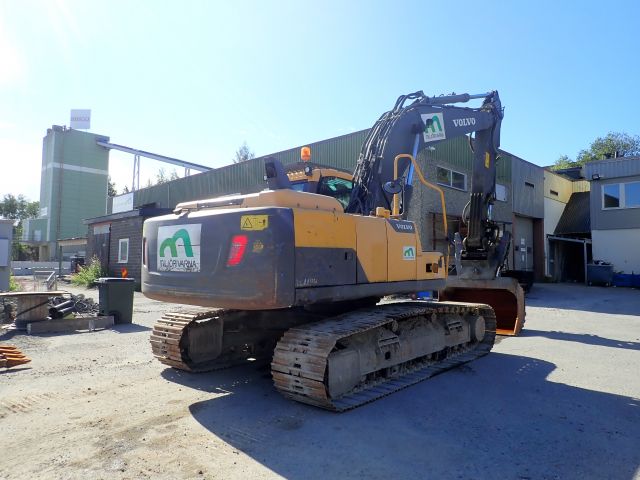 687538-5 Crawler excavator Volvo EC 220 DL -2013