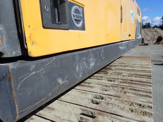 687538-29 Crawler excavator Volvo EC 220 DL -2013