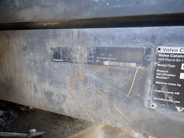 687538-34 Crawler excavator Volvo EC 220 DL -2013