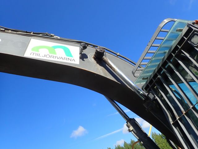 687538-58 Crawler excavator Volvo EC 220 DL -2013