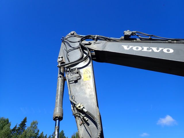 687538-59 Crawler excavator Volvo EC 220 DL -2013